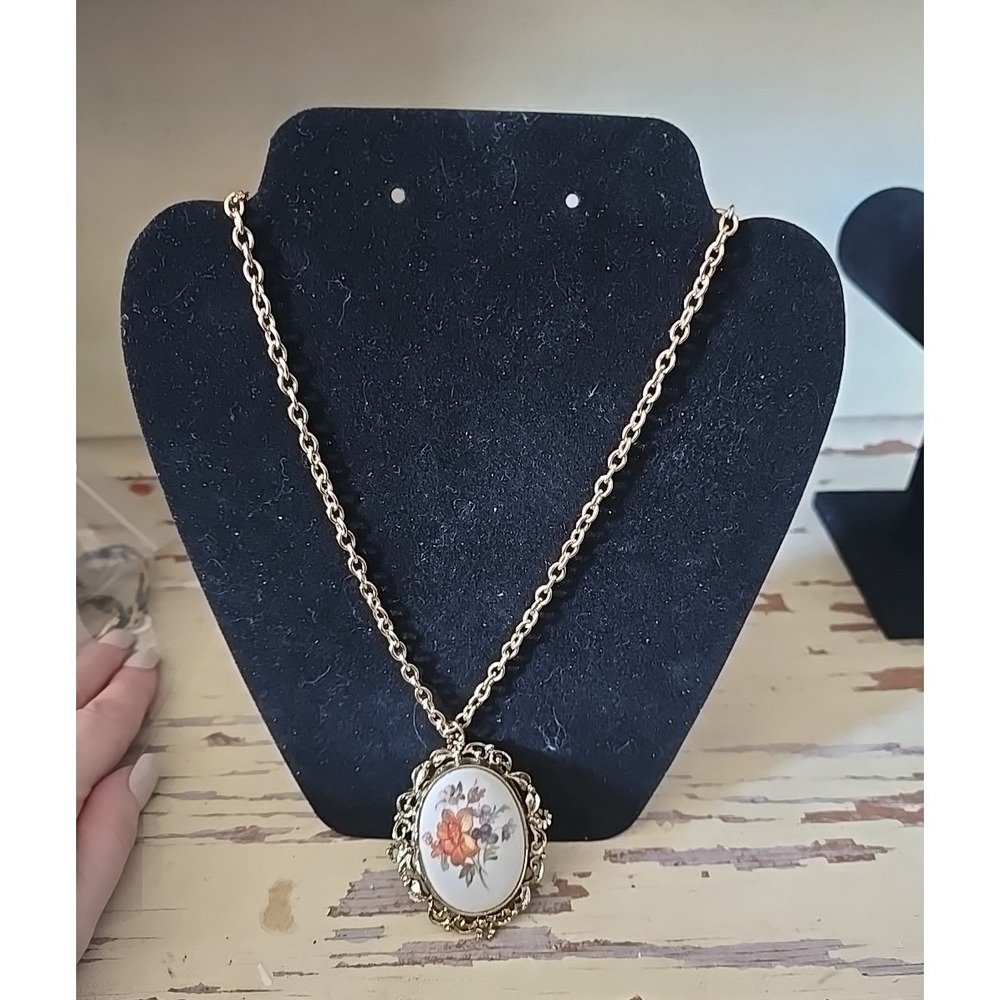 Vtg Gold Tone Filigree Floral Cameo Oval Brooch Pendant Fashion Jewelry Necklace